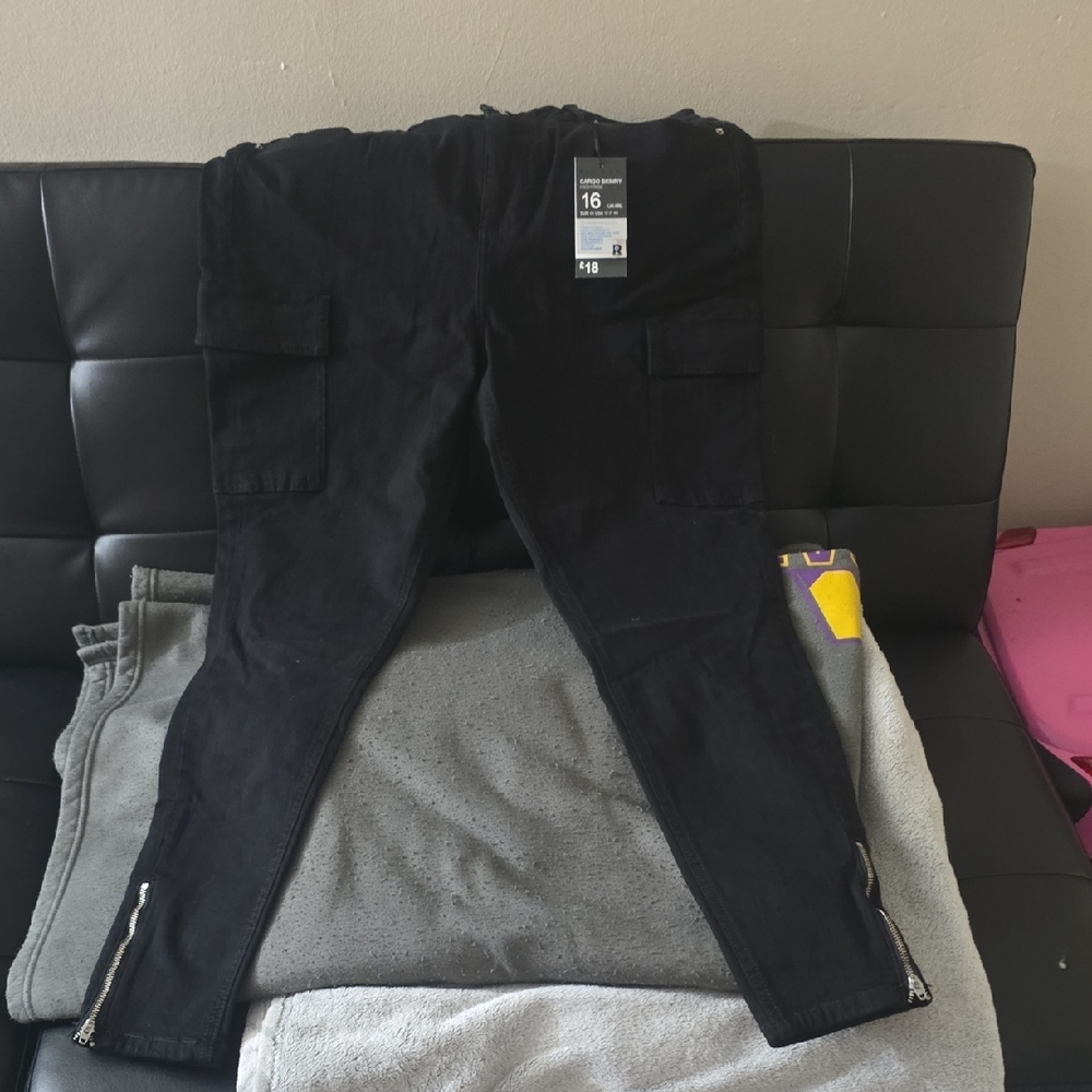 Men's Black Cargo Pants